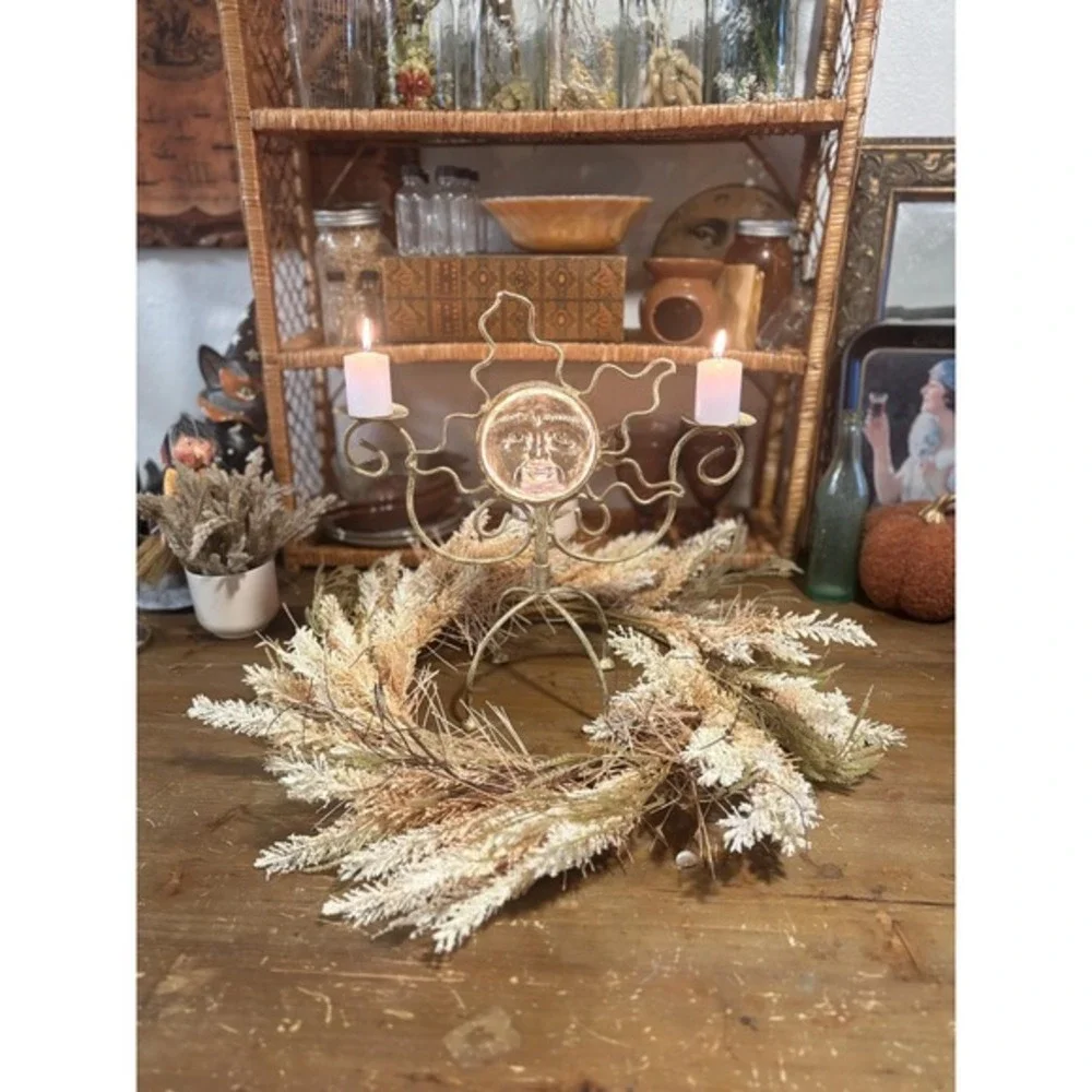 Whimsigoth Candle Holder‎
